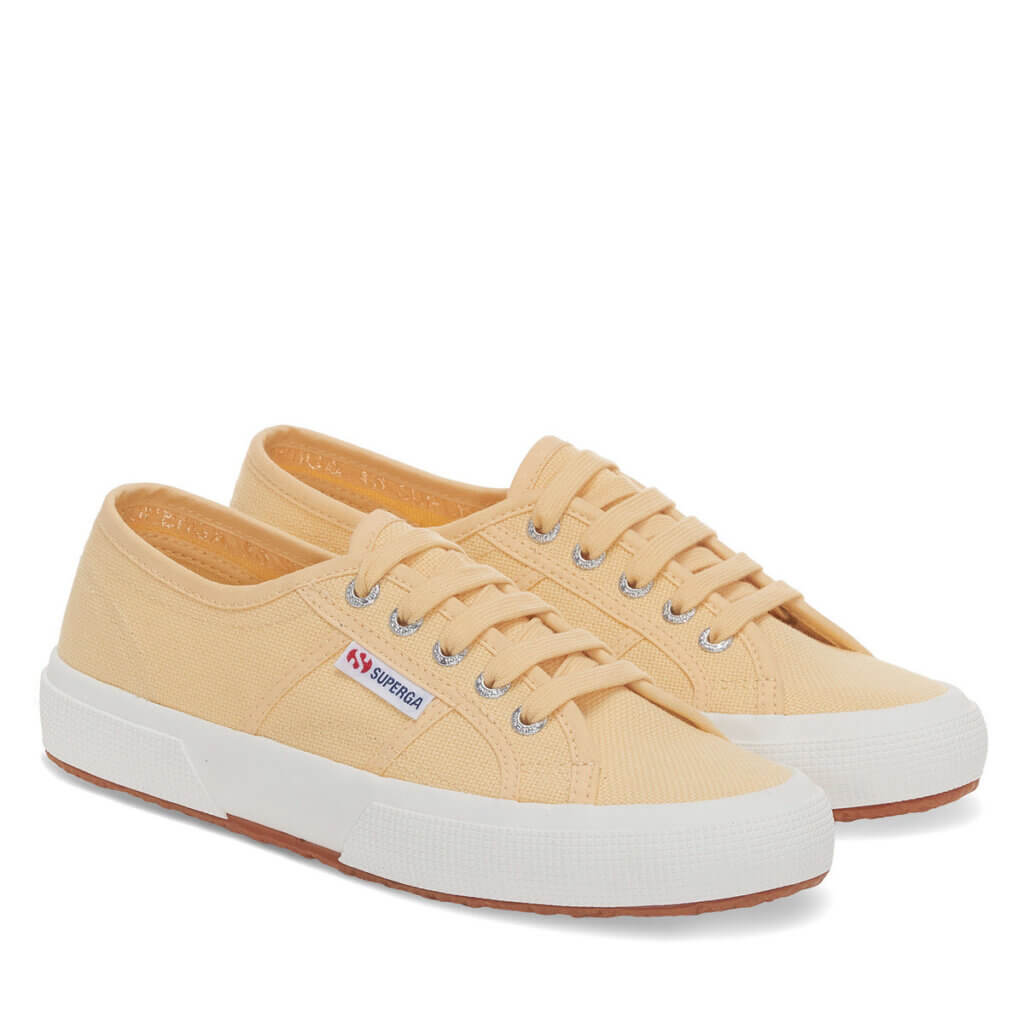 Image from Superga website for the vegan tenniscore article