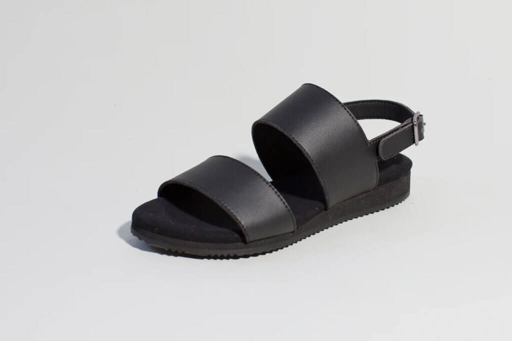 Image from Good Guys Don't Wear Leather website for the vegan sandal article