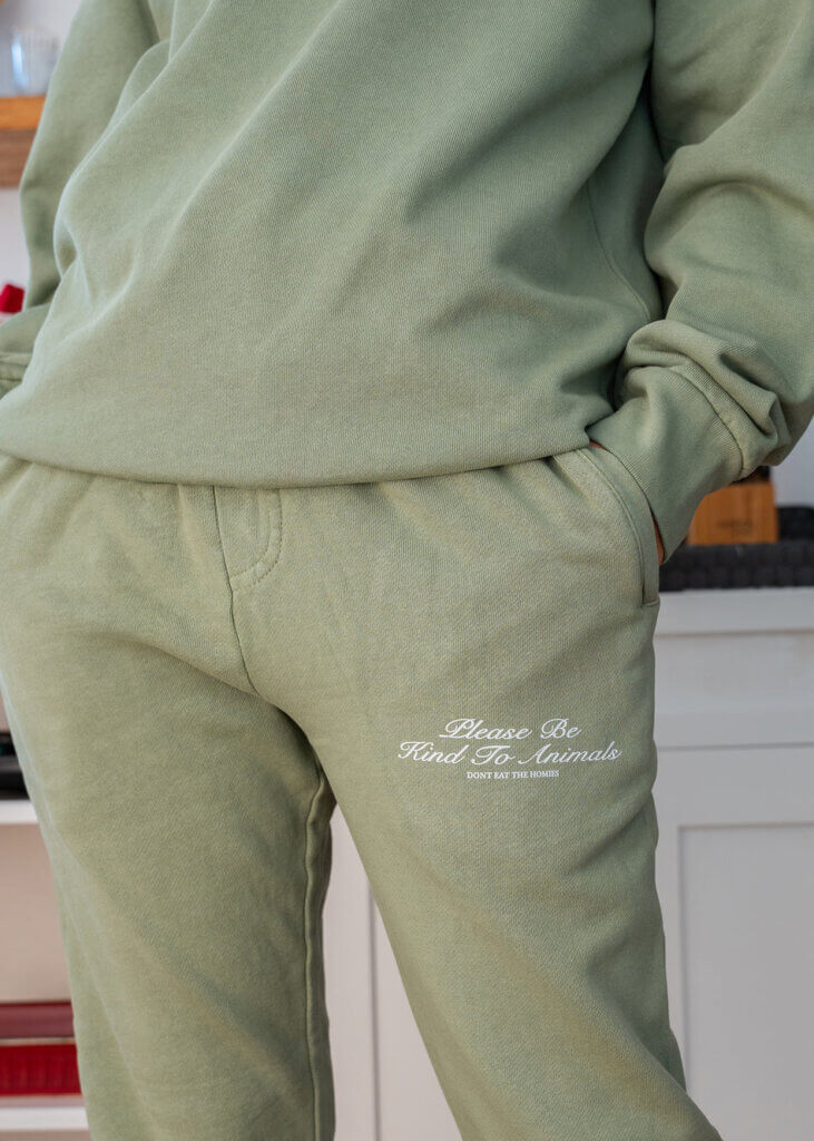 Image from Don't Eat the Homies website for the cashmere-free pants article