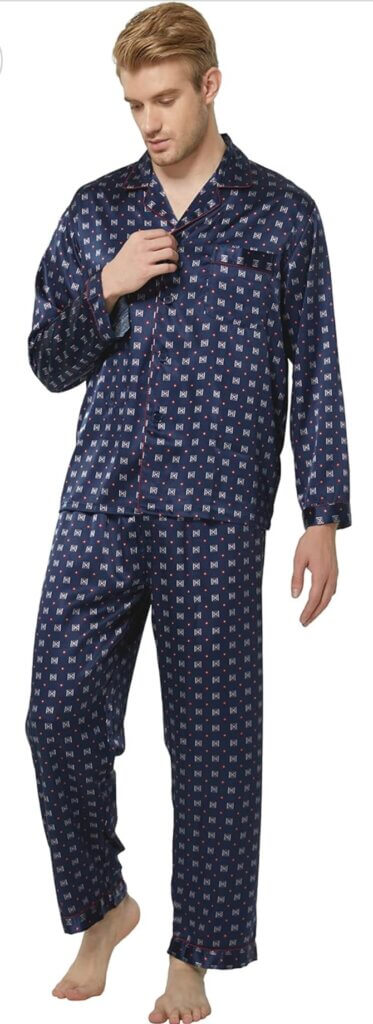 Image from Amazon website for the silk-free pajamas article